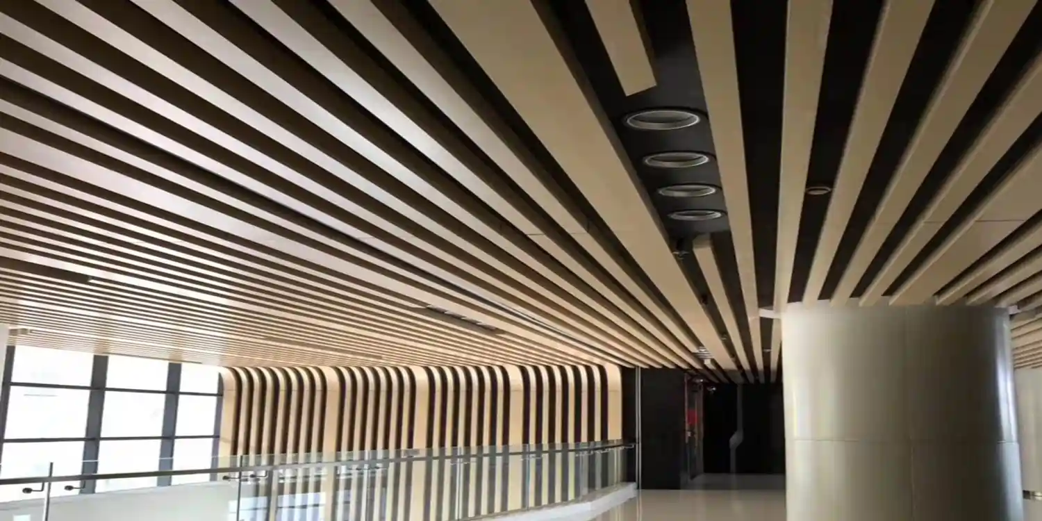 Metal baffle ceiling